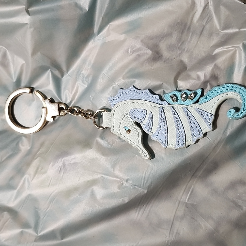 KATE SPADE SEAHORSE CHARM